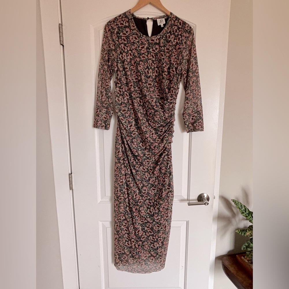 DrA Los Angeles (Anthropologie) mesh ruched floral dress w/slit. Size L. NWT